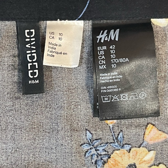 H&M Divided Wrap Skirt Black Floral Straight Size 10 - Picture 6 of 10